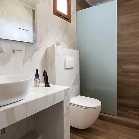 Apartmán Rodon Garden Sarti