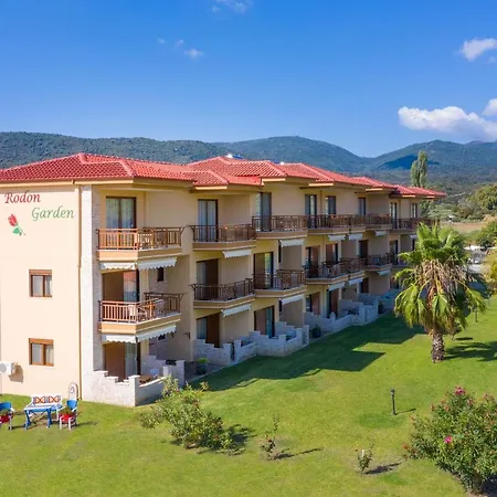 Apartamento Rodon Garden Sarti